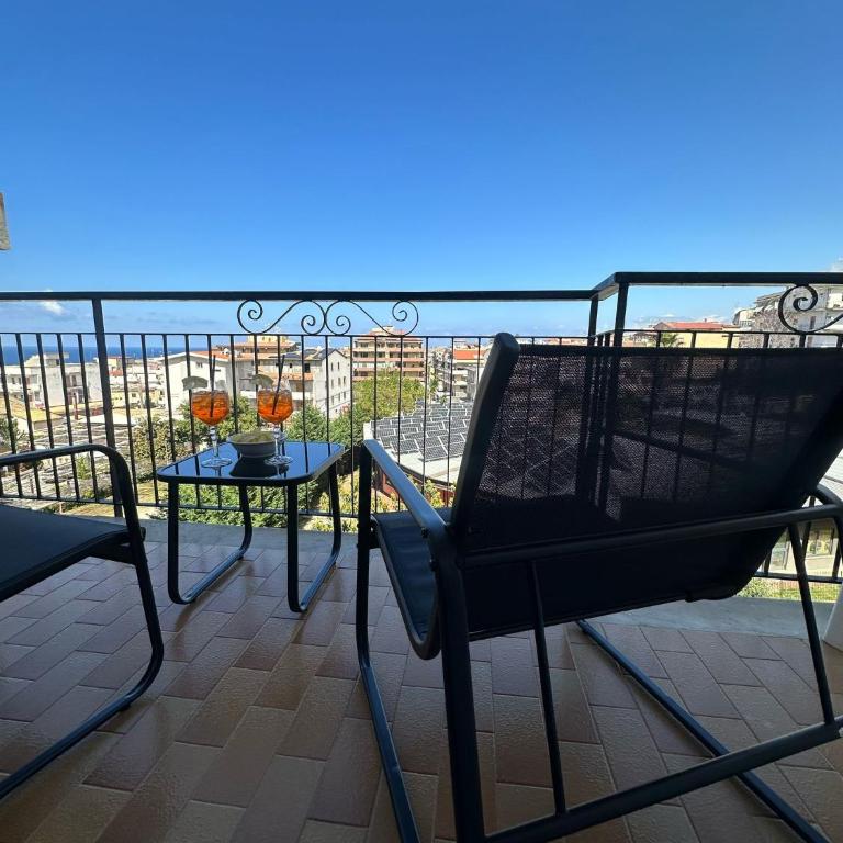 Greta Apartment Tropea - Three-Bedroom Apartment - 50