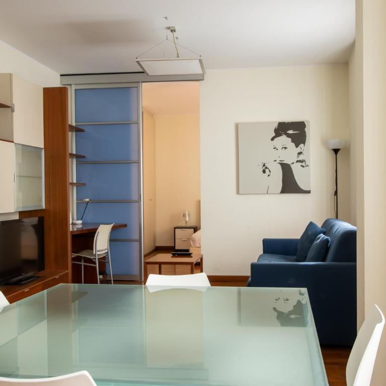 Via dei Fabbri Michelangelo Apt - Walk to Cattolica & Duomo - Navigli 5 min - One-Bedroom Apartment - 3