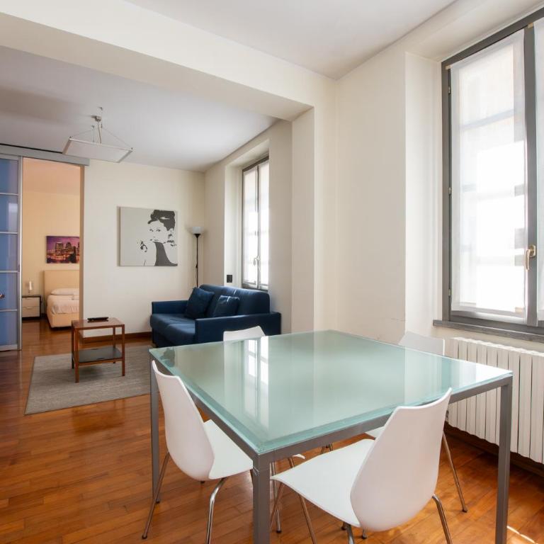 Via dei Fabbri Michelangelo Apt - Walk to Cattolica & Duomo - Navigli 5 min - One-Bedroom Apartment - 2
