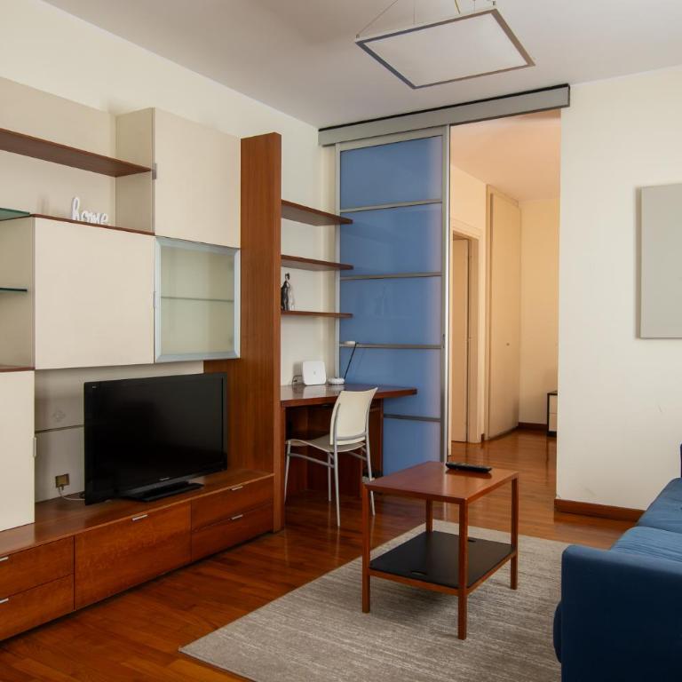 Via dei Fabbri Michelangelo Apt - Walk to Cattolica & Duomo - Navigli 5 min - One-Bedroom Apartment - 4