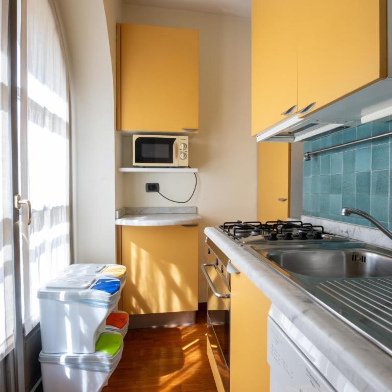 Via dei Fabbri Michelangelo Apt - Walk to Cattolica & Duomo - Navigli 5 min - One-Bedroom Apartment - 9