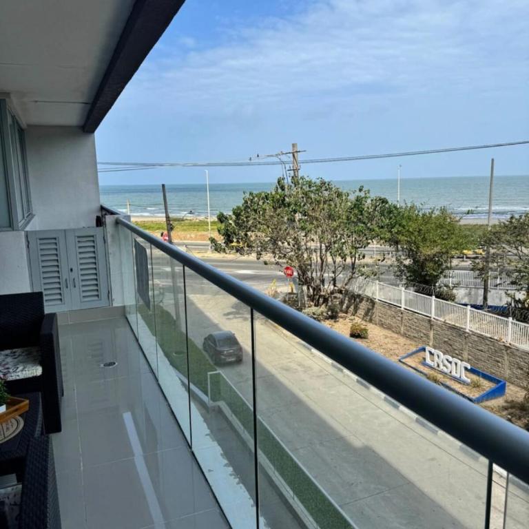 Hermoso apartamento moderno con vista al mar - Two-Bedroom Apartment with Sea View - 53