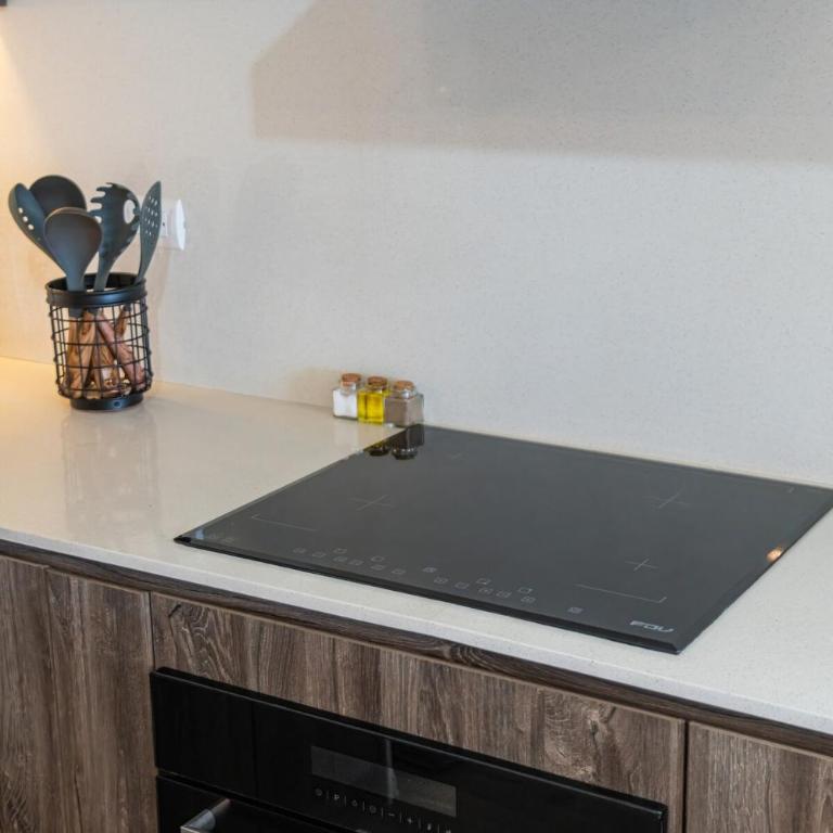 Plaza 27 by Geko - Two-Bedroom Apartment - 13