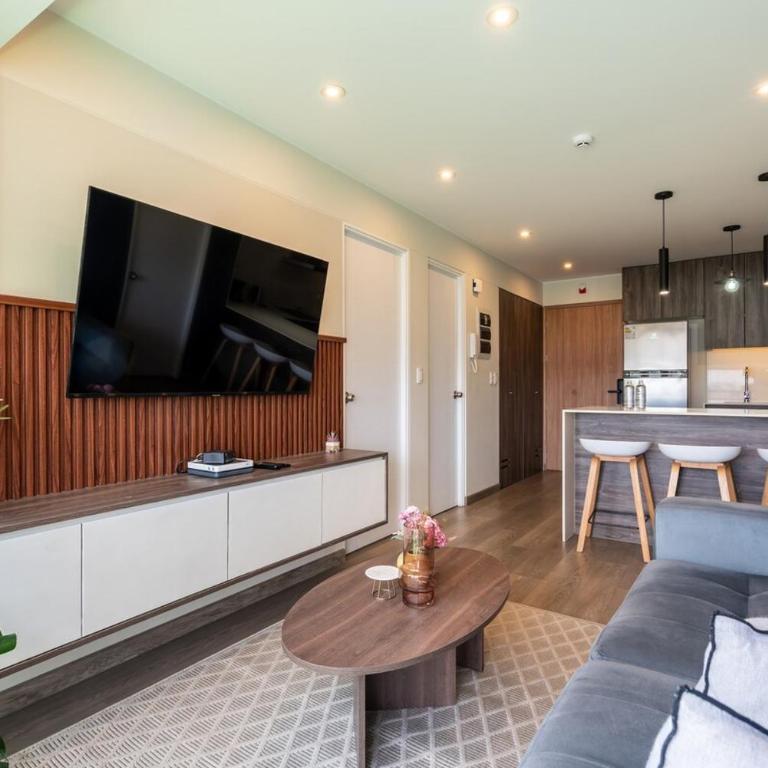Plaza 27 Residences by Geko - Two-Bedroom Apartment with View - 3