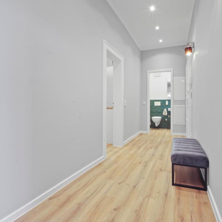 Flatista Homes - Luise - Two-Bedroom Apartment - 9