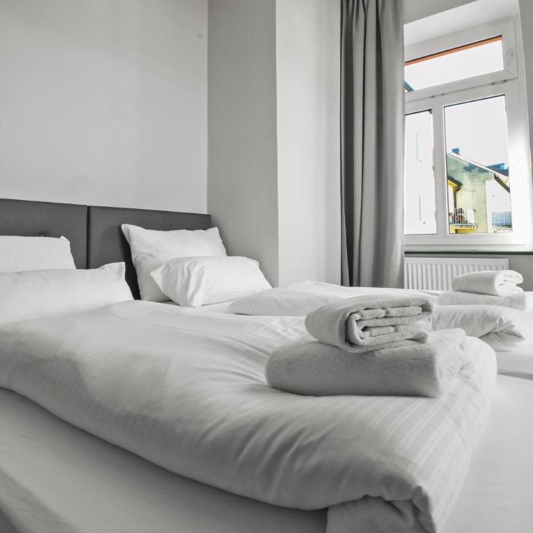 Flatista Homes - Luise - Two-Bedroom Apartment - 1
