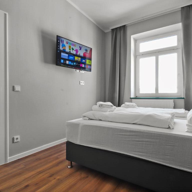 Flatista Homes - Luise - Two-Bedroom Apartment - 5