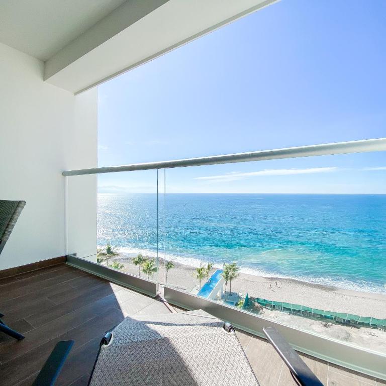 Harbor 171 - LOFT- 10th floor- Beach Front Puerto Vallarta - Apartamento de 1 dormitorio - 2