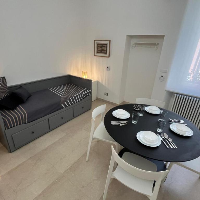 Red Leaf - One-Bedroom House - 9