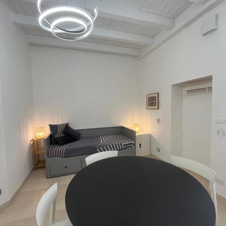 Red Leaf - One-Bedroom House - 11