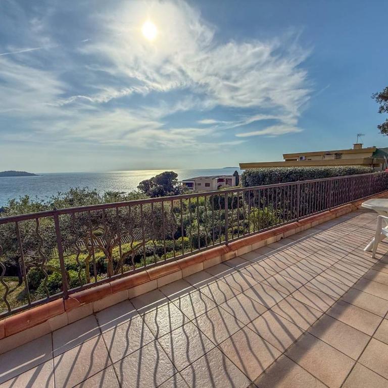 T3 pour 4 personnes, magnifique vue mer sur la baie de Saint Clair - Appartamento con 2 Camere da Letto e Vista Mare - 10