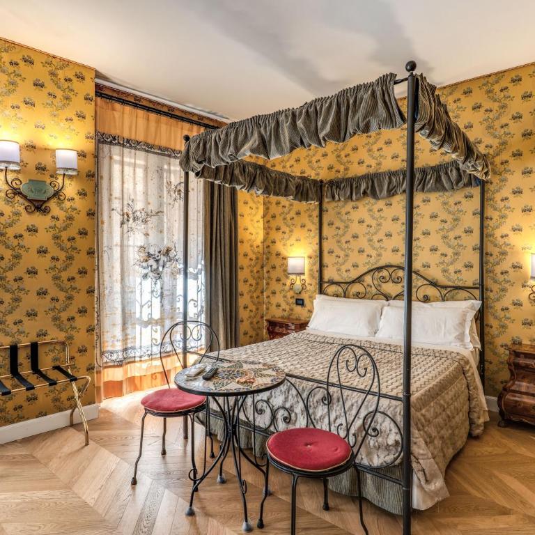 Residenza Ave Roma - Camera Matrimoniale/Doppia con Letti Singoli - 1