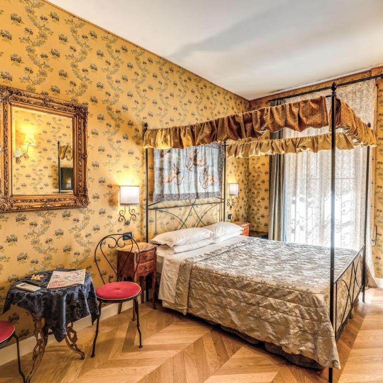Residenza Ave Roma - Camera Matrimoniale/Doppia con Letti Singoli - 4