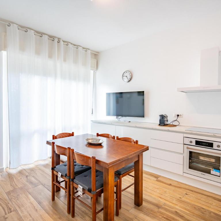 Flamingo Poetto mare a due passi - Appartamento Deluxe con 2 Camere da Letto e Balcone - 10