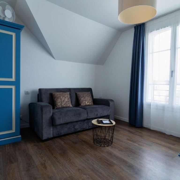 Best Western Hotel De La Plage Saint Marc sur Mer - Chambre Double Premium avec Canapé-Lit - Vue sur Ville - 3