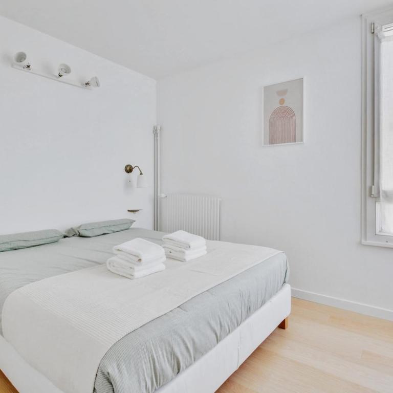 9 min de la Basilique Saint-Denis - 10 voyageurs - Appartement - 5