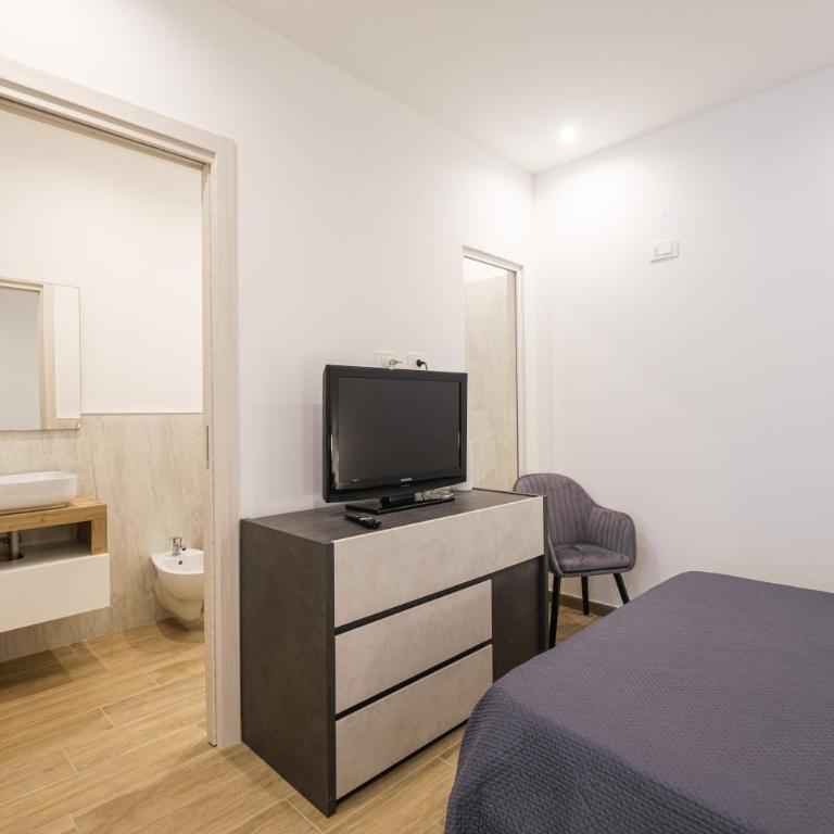 MaJaMy house - Camera Familiare con Terrazza - 11