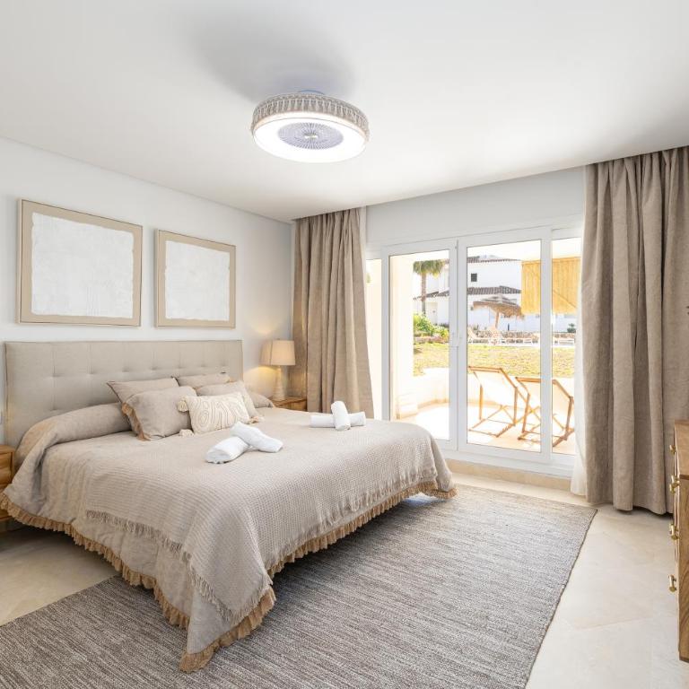 Luxury Apt Private Patio Aloha Marbella by AORA STAY - Apartamento - 37