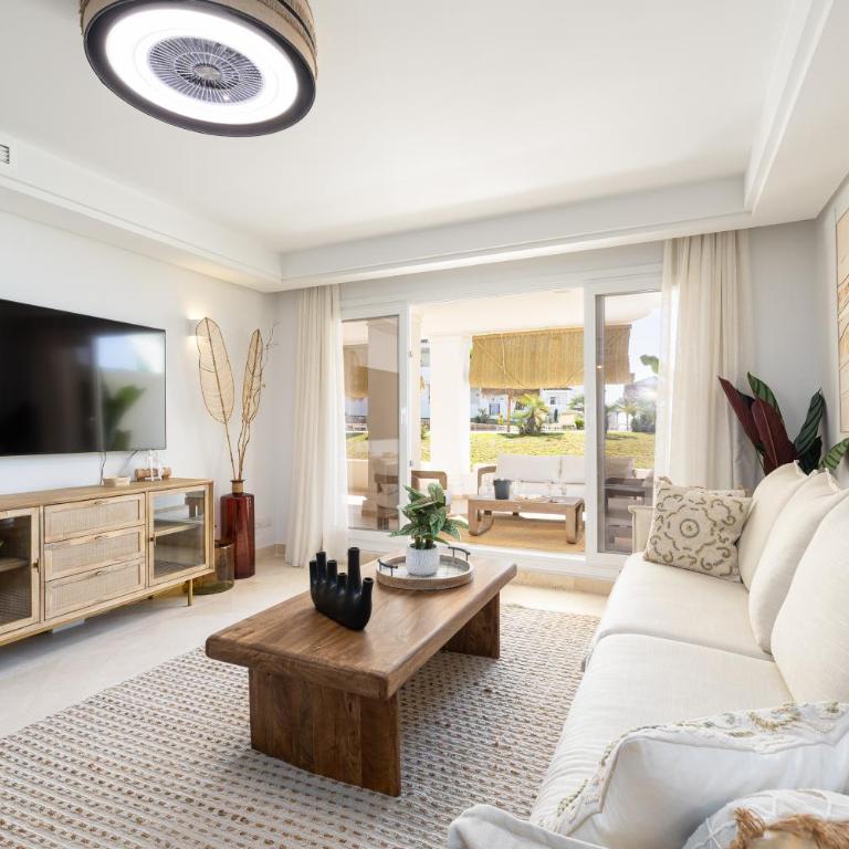 Luxury Apt Private Patio Aloha Marbella by AORA STAY - Apartamento - 39