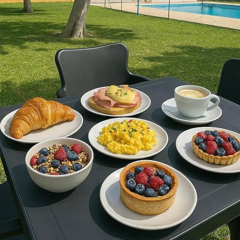 Hostal Los Mellizos - Chambre Triple - Vue sur la Piscine - 5