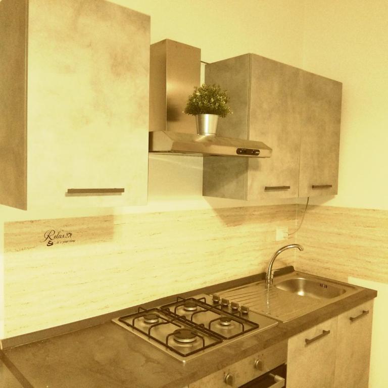 PompeiStop - Two-Bedroom Apartment with Balcony - 11