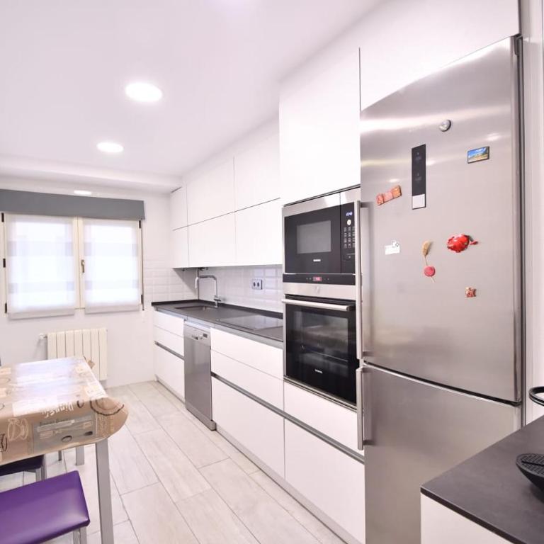 Apartamento con garaje en el centro - Apartamento - 2