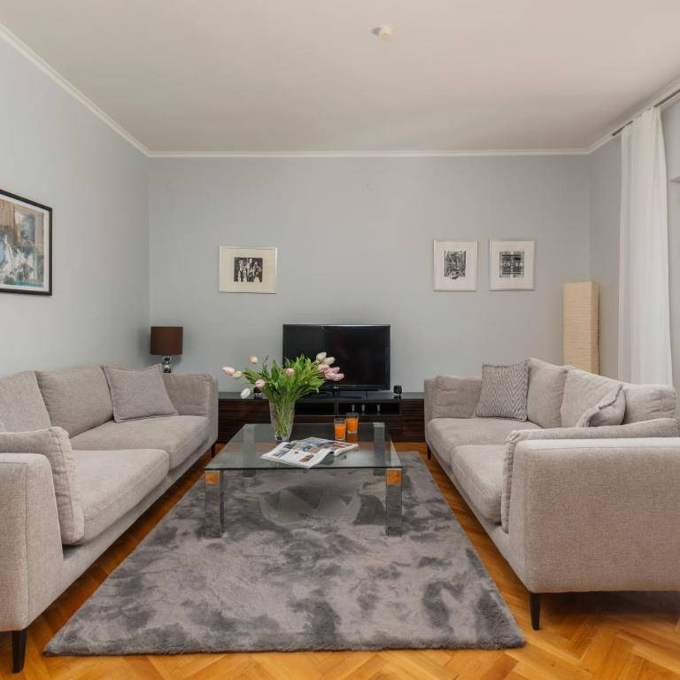 Azure Horizon Retreat - Double Room with Balcony and Sea View - 8