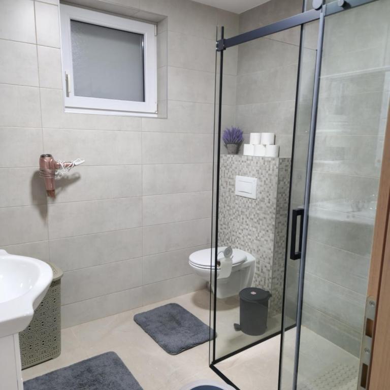 Apartman Pranić Mostar - Two-Bedroom Apartment with Terrace - 45