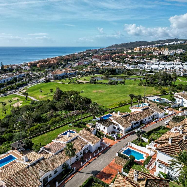 Sea view apartment with great terrace and 4 pools - Duquesa Suites 430 - Apartamento de 2 dormitorios - 50