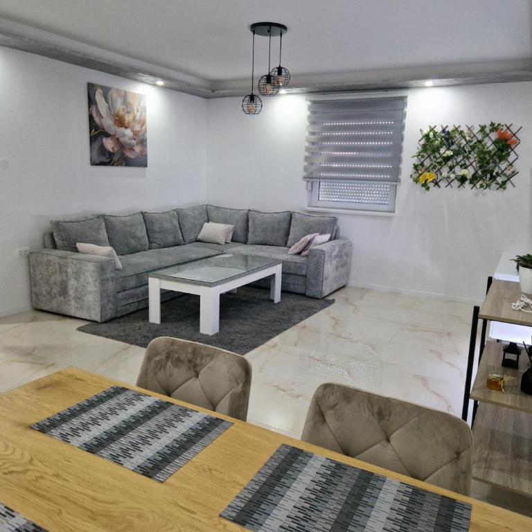 Apartman Pranić Mostar - Two-Bedroom Apartment with Terrace - 51