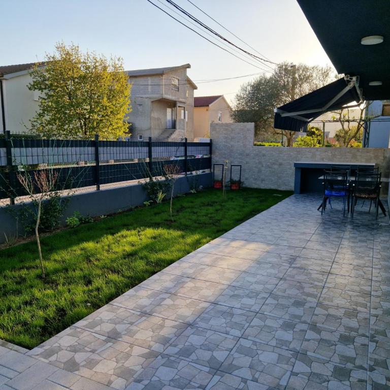 Apartman Pranić Mostar - Two-Bedroom Apartment with Terrace - 59