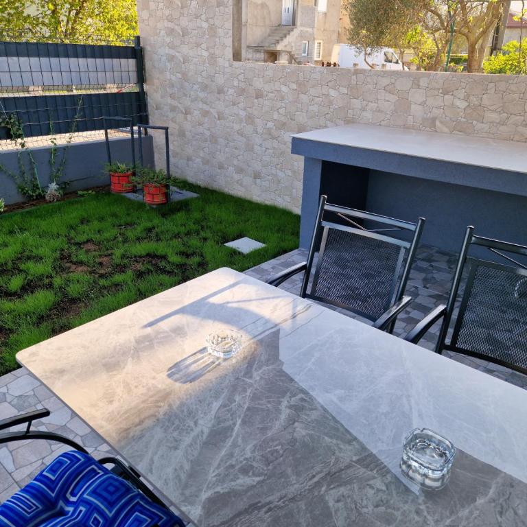 Apartman Pranić Mostar - Two-Bedroom Apartment with Terrace - 64