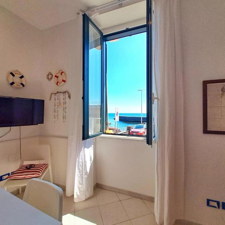 Aci Trezza suite fronte mare - Appartamento con 1 Camera da Letto - 7