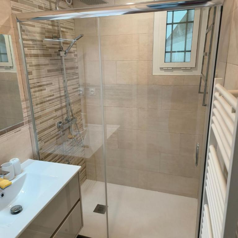 La Brise Marine ~ 300m mer~Piscine~Clim~Wifi~Calme - Appartement 1 Chambre - 3