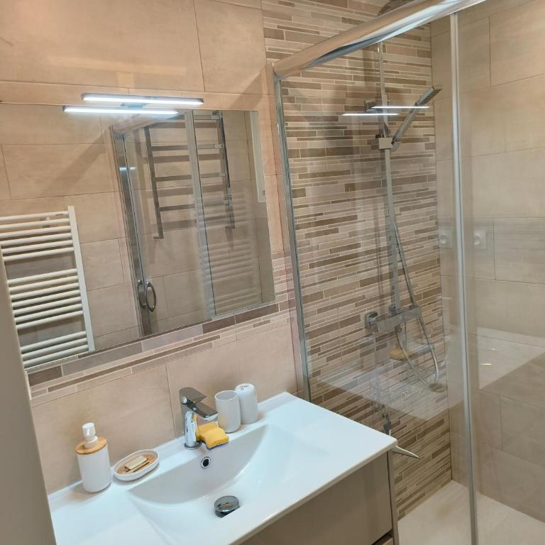 La Brise Marine ~ 300m mer~Piscine~Clim~Wifi~Calme - Appartement 1 Chambre - 12
