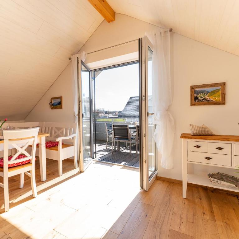 Ferienwohnung Anemone - 4 Zimmer mit Bergblick & Alpenflair - Apartment mit 3 Schlafzimmern und Balkon - 22