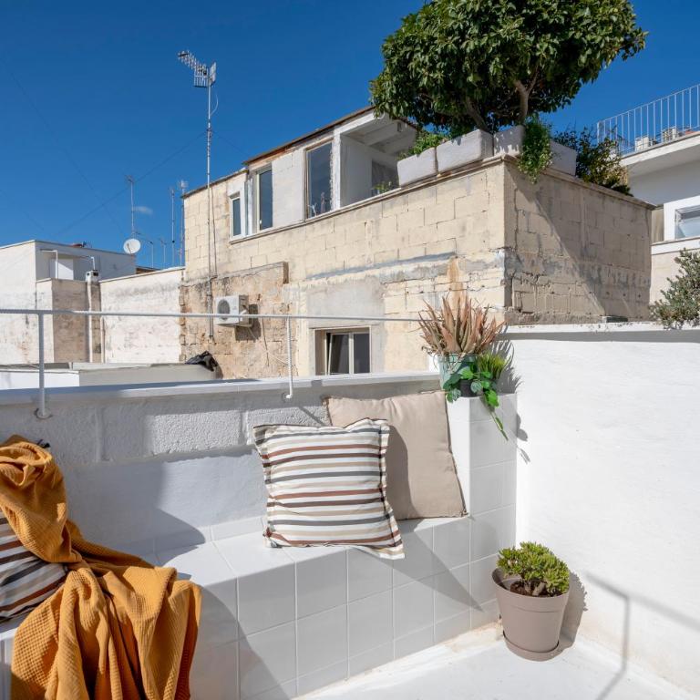 La Casa nel Vicolo - Incantevole casa pugliese nel centro storico di Monopoli - Apartment with View and Balcony - 25