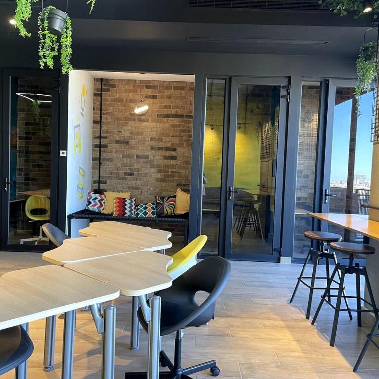 Apartment with best location - Three-Bedroom Apartment - 20