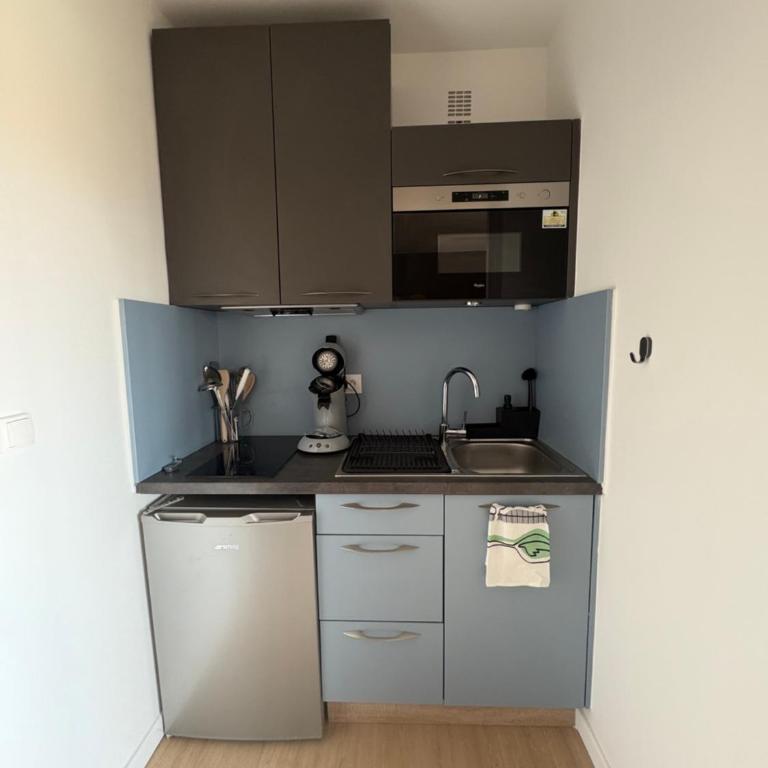 F2 à deux pas de la mer avec parking privé - Appartamento con 1 Camera da Letto - 4