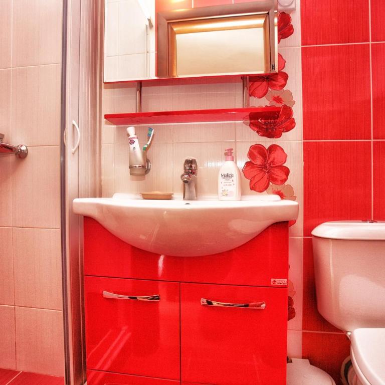 Apartments Simun - Double Room with Balcony and Sea View - 5