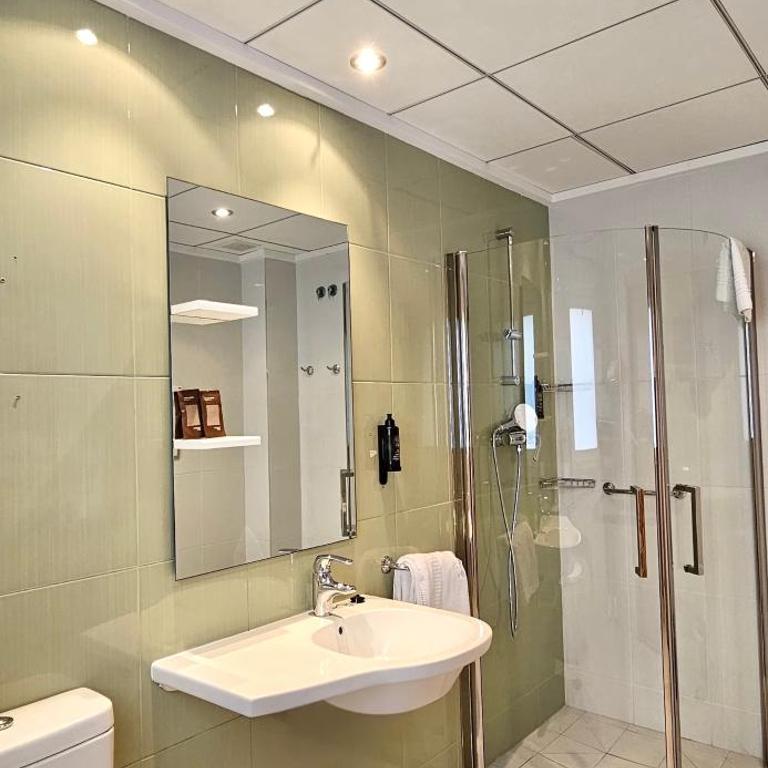 Vistamar Hotel Luxury Wellness By DLV -Adults Only- - Habitación Doble Estándar - 39
