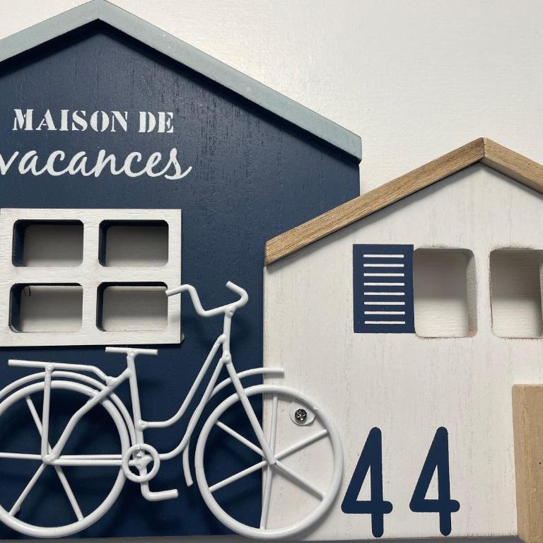 Studio à 2 min à pied de la plage, du port ostréicole et à 5 min du centre-ville ! - Studio - Vue sur Piscine - 8