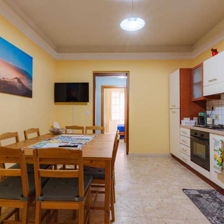La Trìcora Big House - Three-Bedroom House - 37