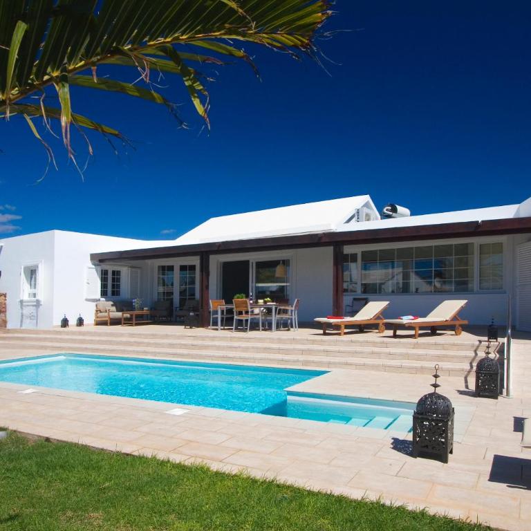Coral Villas - Three-Bedroom Villa (6 Adults) - 2