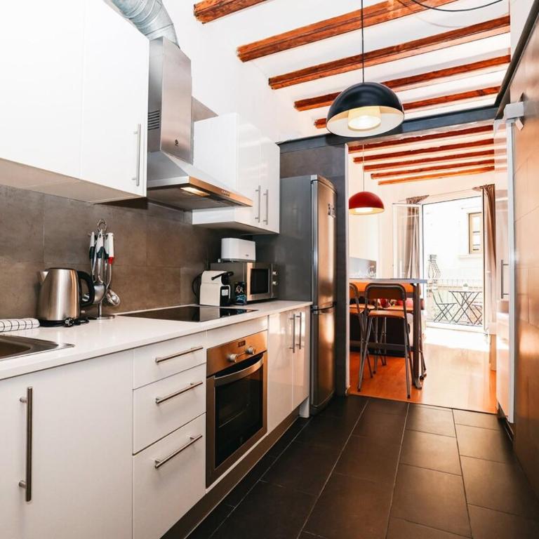 La Rambla - Catalonia Square Apt 4BD-2BTH - Apartment - 10