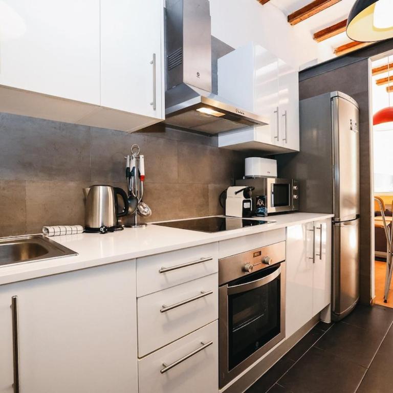 La Rambla - Catalonia Square Apt 4BD-2BTH - Apartment - 41