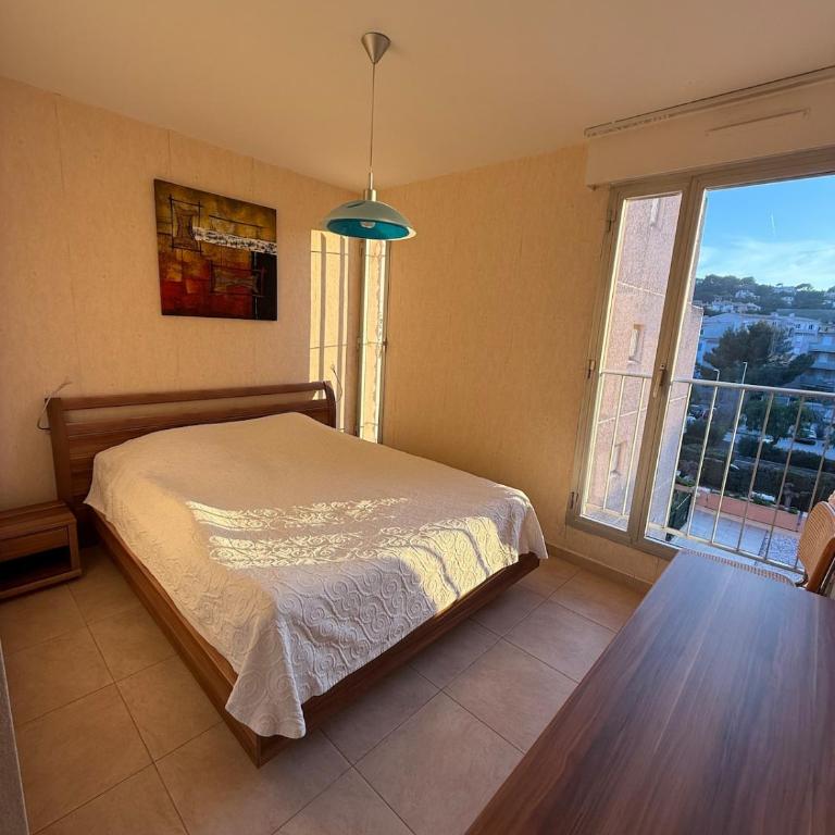 Superbe Appartement T3 vue mer en centre ville à 5 minutes à pied de la plage - Two-Bedroom Apartment - 11
