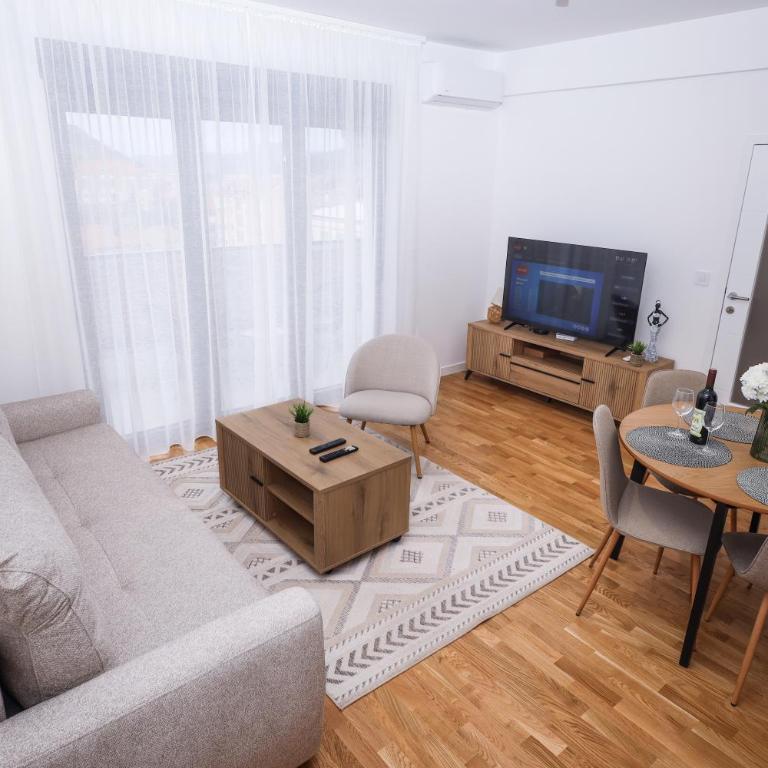 Central Rooftop Apartment - One-Bedroom Apartment - 13