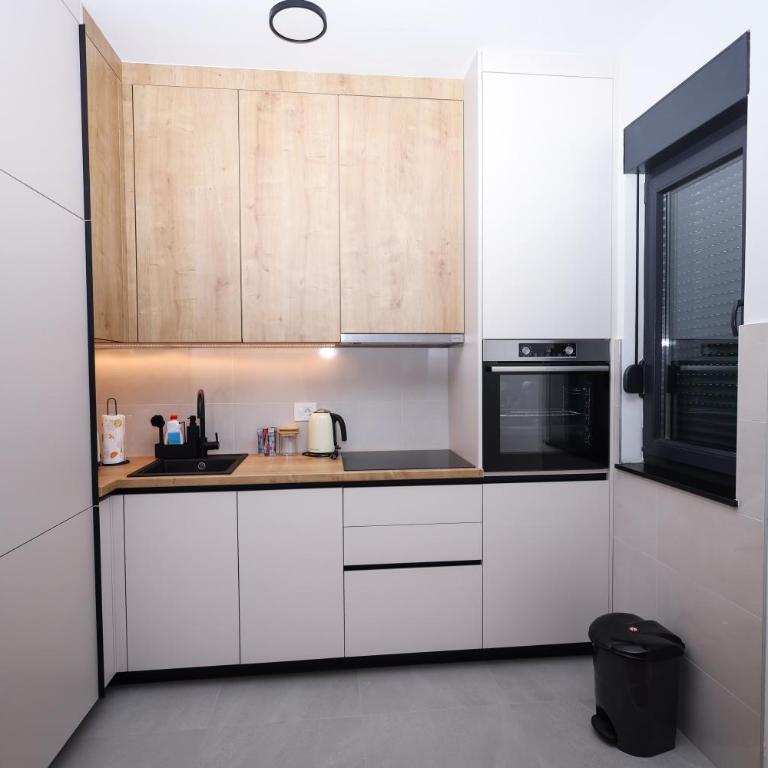 Central Rooftop Apartment - One-Bedroom Apartment - 15