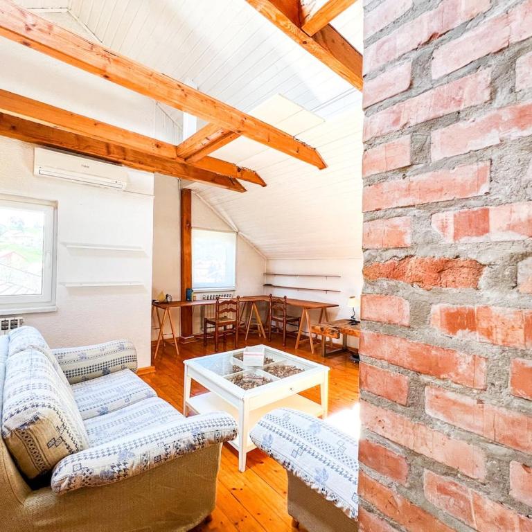 Wood & Light Loft Sarajevo - Private parking - Apartman sa 3 Spavaće Sobe i Balkonom - 10